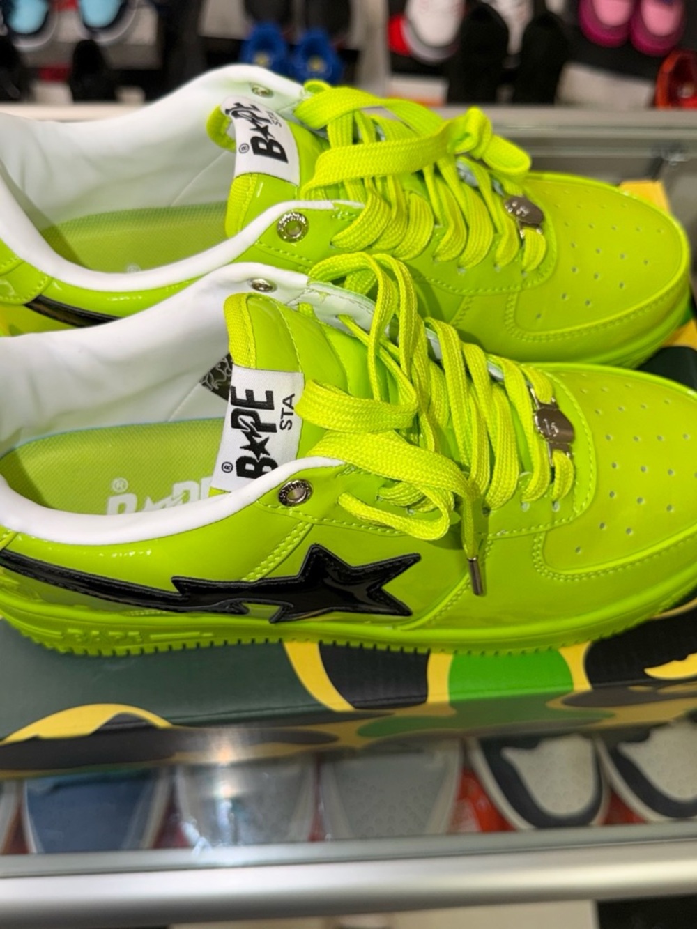BAPE Neon Green Lightning Star Low-Top Sneakers - Picture 7 of 8